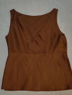 Brown Silk Sleeveless Women's Blouse. Size Large Designed By Isaac Mizrahi. Mint